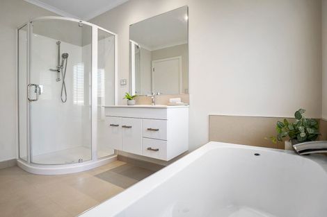 Photo of property in 16 Tiaki Way, Cambridge, 3434