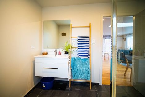 Photo of property in 18a Rarangi Way, Owhiro Bay, Wellington, 6023