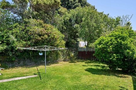 Photo of property in 1/20 Yarrow Place, Papakowhai, Porirua, 5024