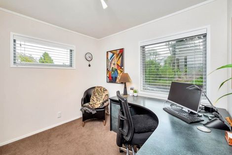 Photo of property in 25 View Road, Campbells Bay, Auckland, 0630