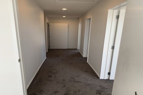 Photo of property in 69b Astley Avenue, New Lynn, Auckland, 0600