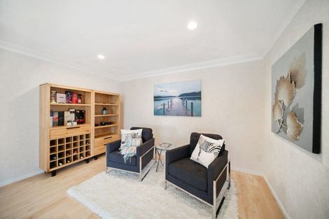 Photo of property in 5 Westholm Way, Pahurehure, Papakura, 2113