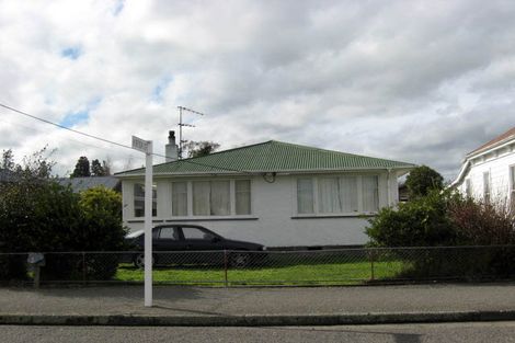 Photo of property in 83 Bannister Street, Masterton, 5810