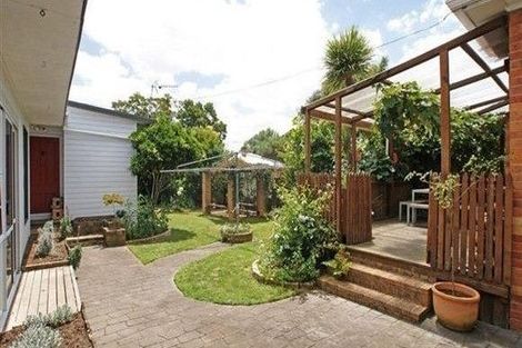 Photo of property in 11 Marire Avenue, Frankton, Hamilton, 3204