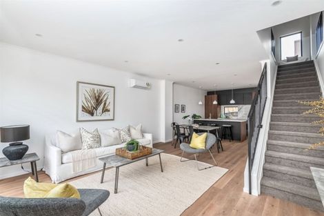 Photo of property in 1 Te One Place, Redwood, Christchurch, 8051