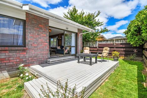 Photo of property in 2/29 Beach Road, Pahurehure, Papakura, 2113