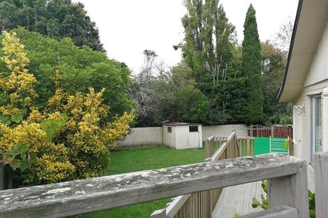 Photo of property in 77 Sunnynook Road, Forrest Hill, Auckland, 0620