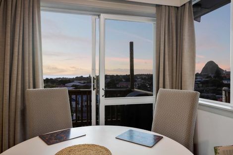 Photo of property in 15 Mount View Place, Spotswood, New Plymouth, 4310