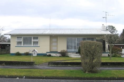 Photo of property in 34 Priscilla Crescent, Melville, Hamilton, 3206