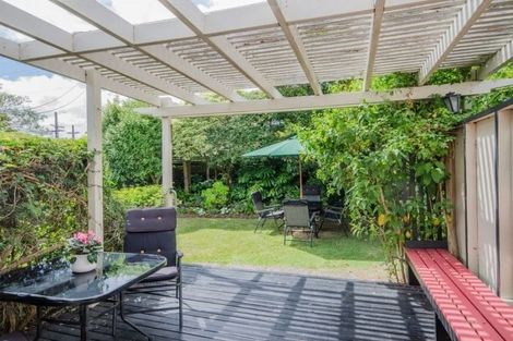 Photo of property in 484 Te Atatu Road, Te Atatu Peninsula, Auckland, 0610