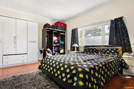 Photo of property in 37 Titirangi Road, New Lynn, Auckland, 0600