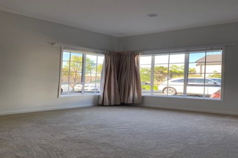 Photo of property in 2/49 Castor Road, Castor Bay, Auckland, 0620