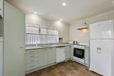 Photo of property in 30b Wellington Street, Pukekohe, 2120