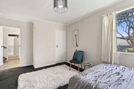 Photo of property in 27 Paddington Grove, Karori, Wellington, 6012