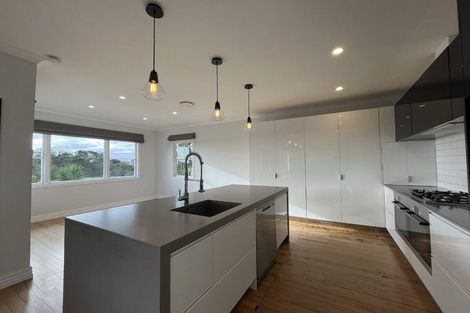 Photo of property in 54 Waiwaka Terrace, Strandon, New Plymouth, 4312