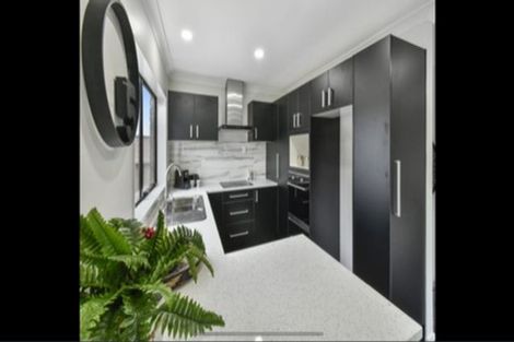 Photo of property in 2/10 Ridge Road, Howick, Auckland, 2014