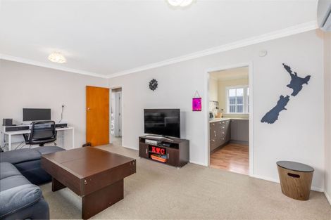 Photo of property in 1/95 Whites Line East, Waiwhetu, Lower Hutt, 5010