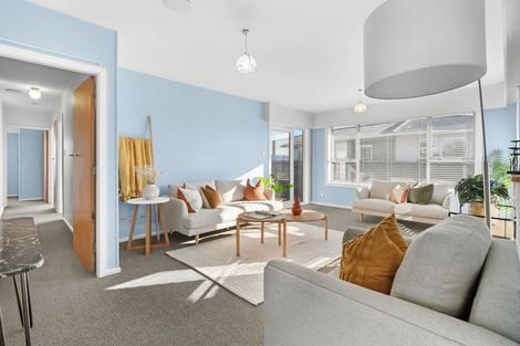 Photo of property in 63 Denise Crescent, Hornby, Christchurch, 8042