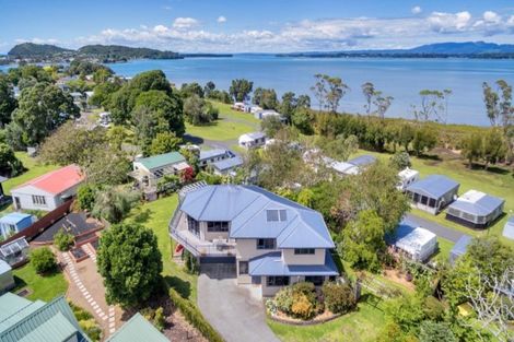 Photo of property in 21 Athenree Road, Athenree, Katikati, 3177