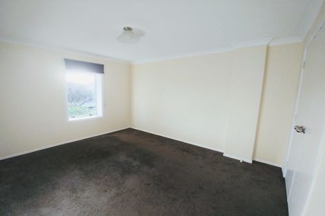 Photo of property in 5 Markham Place, Bucklands Beach, Auckland, 2012