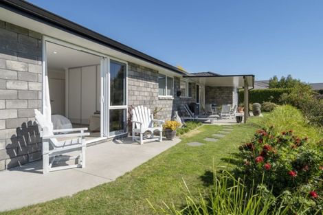 Photo of property in 18 Tranquil Grove, Omokoroa, 3114