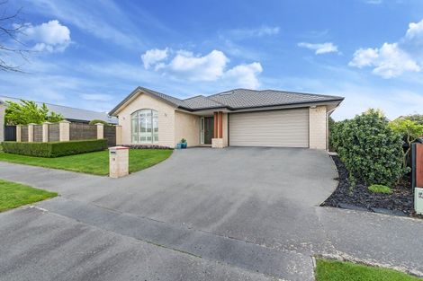 Photo of property in 18 Globe Bay Drive, Templeton, Christchurch, 8042