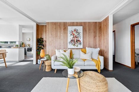 Photo of property in 17 Clotworthy Crescent, Onerahi, Whangarei, 0110