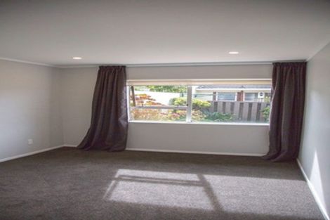 Photo of property in 4/57 Moana Avenue, One Tree Hill, Auckland, 1061