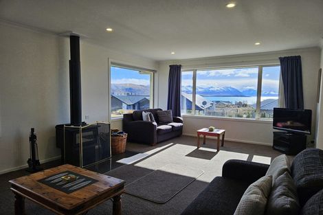 Photo of property in 4 Manning Place, Lake Tekapo, 7999
