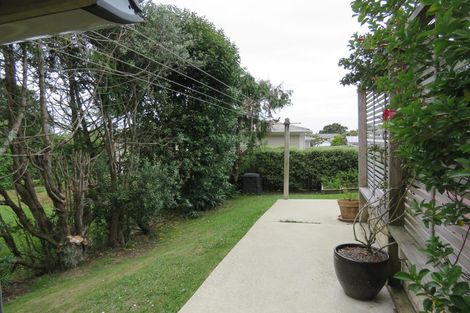 Photo of property in 3/3 Blease Street, New Lynn, Auckland, 0600