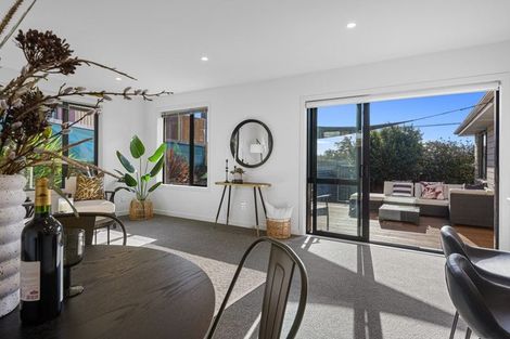 Photo of property in 202 Centaurus Road, Saint Martins, Christchurch, 8022