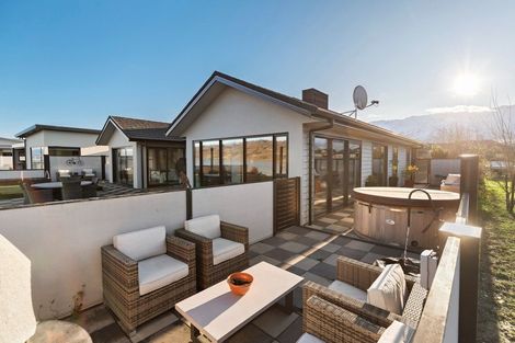 Photo of property in 28 De Bettencor Place, Mount Pisa, Cromwell, 9383