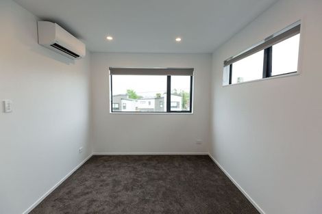 Photo of property in 57a Neil Avenue, Te Atatu Peninsula, Auckland, 0610
