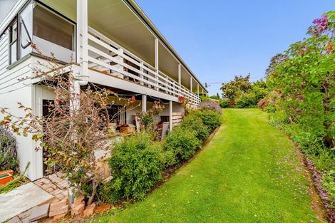Photo of property in 10 Saint Marys Road, Waipukurau, 4200