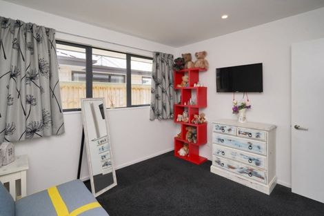 Photo of property in 64 Sutherland Drive, Kaiapoi, 7630