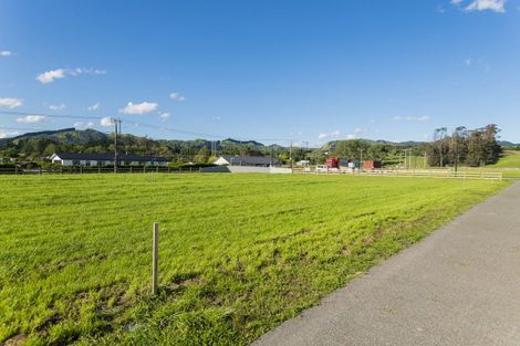 Photo of property in 4 Allan Avenue, Makauri, 4071