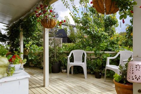 Photo of property in 7b Isobel Street, Acacia Bay, Taupo, 3330