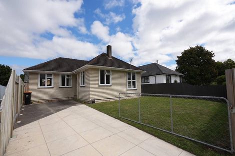 Photo of property in 57a Crewe Crescent, Hokowhitu, Palmerston North, 4410
