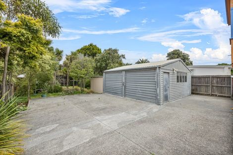 Photo of property in 13 Effingham Street, North New Brighton, Christchurch, 8083