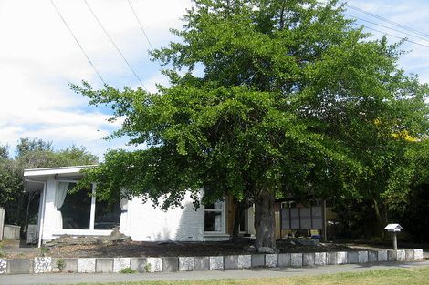 Photo of property in 33 Lake Terrace Road, Burwood, Christchurch, 8061