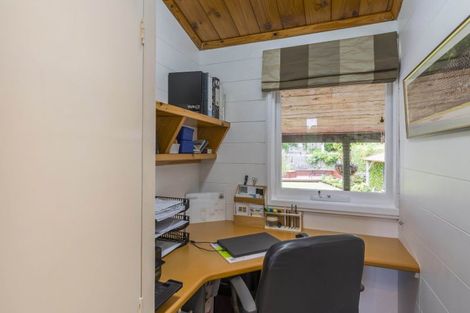 Photo of property in 75 Elizabeth Street, Waikanae, 5036