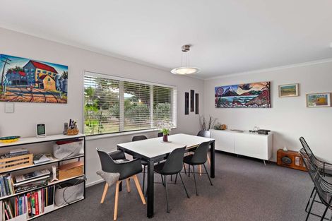 Photo of property in 1098 Queen Street East, Levin, 5571