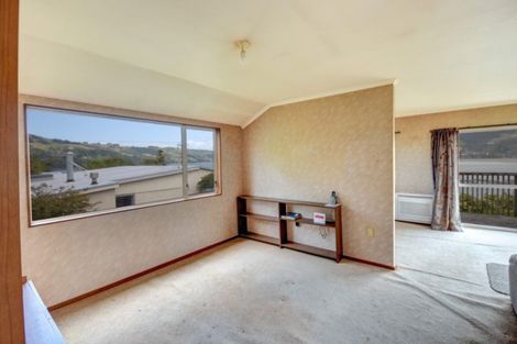 Photo of property in 20 Bayne Terrace, Macandrew Bay, Dunedin, 9014