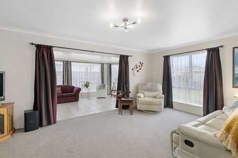 Photo of property in 3 Rimu Street, Levin, 5510