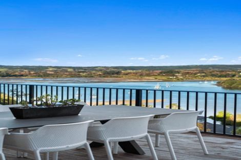 Photo of property in 175 Sandspit Road, Shelly Park, Auckland, 2014