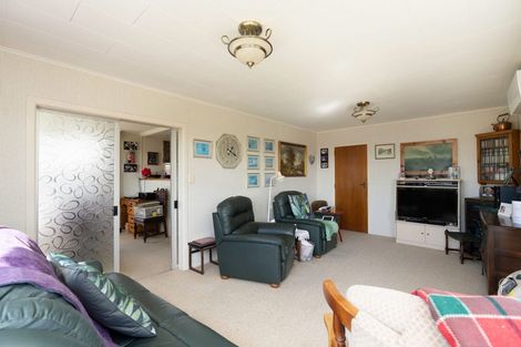 Photo of property in 4 Burn Street, Levin, 5510