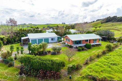 Photo of property in 7 Te Opi Road East, Whakapirau, Maungaturoto, 0583