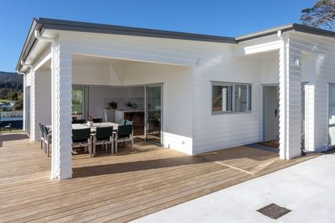 Photo of property in 24 Ross Place, Whiritoa, Whangamata, 3691