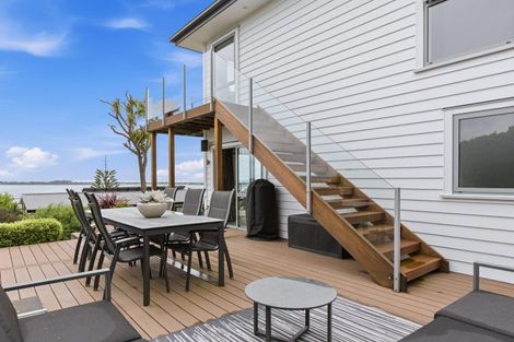 Photo of property in 20 Maffeys Road, Mount Pleasant, Christchurch, 8081