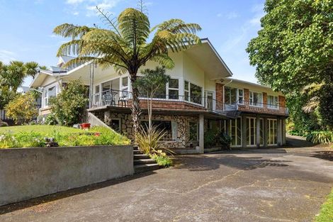 Photo of property in 329 Devon Street West, New Plymouth, 4310